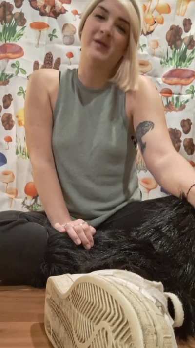 Sweaty waitress feets! Size 10 