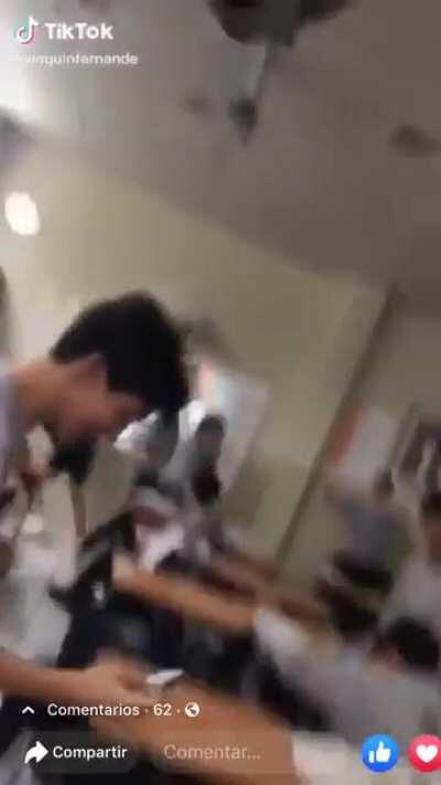 os npc de ciberpunk brotando no game