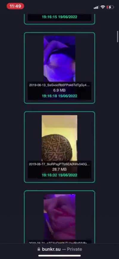 GOT THAT LILLIANA HEARTS 3GB MEGA AND DROP BOX LEAKS LMK $3 DM IF INTERESTED