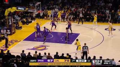 [Highlight] Anthony Davis throws down a nasty dunk on Jock Landale