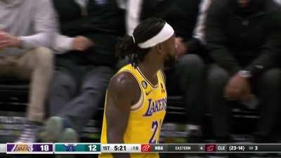 [Highlight] Pat Bev mistakes LeBron for Jesus Christ as he throws a lob all the way to heaven on the fastbreak