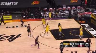 thESE shoUlDerS wEre buiLT foR a rEaSoN