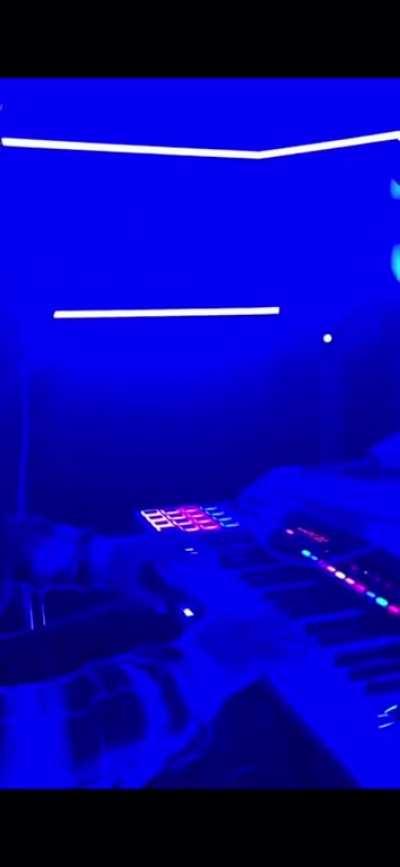 I really enjoy these kind of songs (difference, dead inside, etc) , I really wonder if the team has any more of these, the rawness of vocals and instrumental is beautiful.