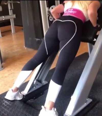 FitnessGirls - Video #7176