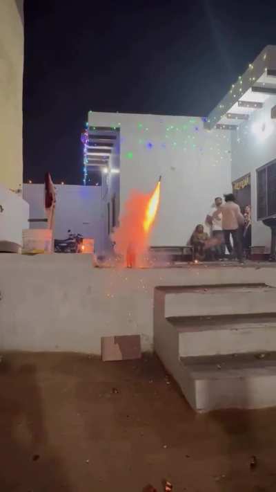 Firework turnt missile