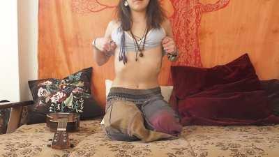 If you were still doubting that small boobs can pop too..