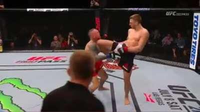 Dan Hooker's brutal pair of standing knee KO's on Ross Pearson & Jim Miller.