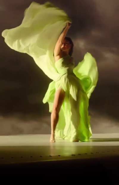 Extremely desirable at 44 Bebo - Kareena Kapoor Khan