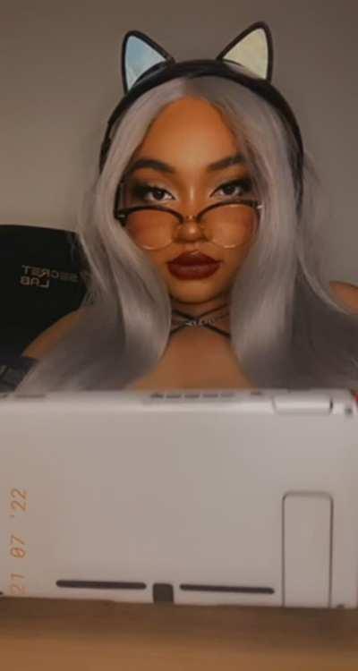 Whos up for a Round of Smash? OC