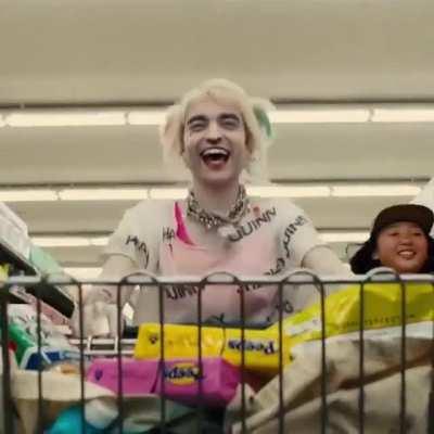 HUMOR: Battinson is Harley Quinn