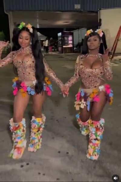 JT @thegirljt citygirls @citygirls 🌸 🌺 ✨