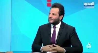 Please tell me this is a Joke?? Seeing ppl like this make me lose even more hope for this country