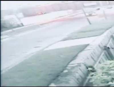 Allegedly Joseph Coleman🕊(Lil Jojo) final moments on camera before getting killed on the 6900 block of South Princeton Ave. Via @Onlytharaq2