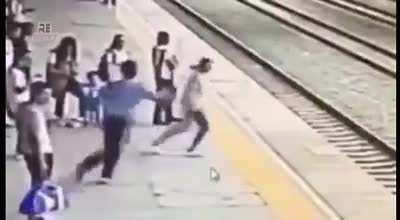 Risks own life to save a strangers