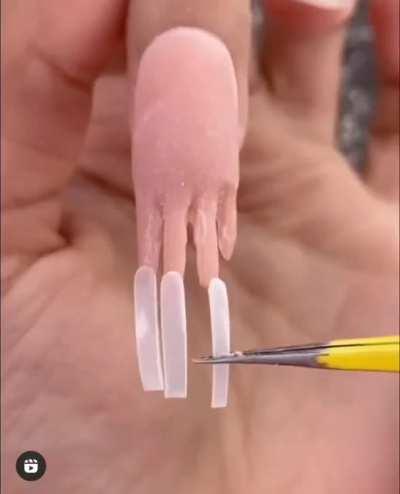 Finger nails