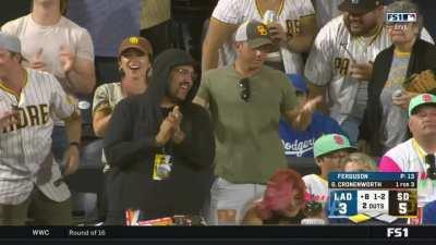 [Highlight] [Highlight] Manny Machado breaks early for second, Caleb Ferguson has him dead to rights, but throws it over Freddie Freeman's head.