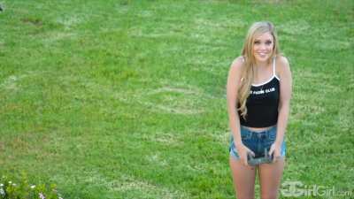 Emily Willis & Kali Roses - Caught Spying