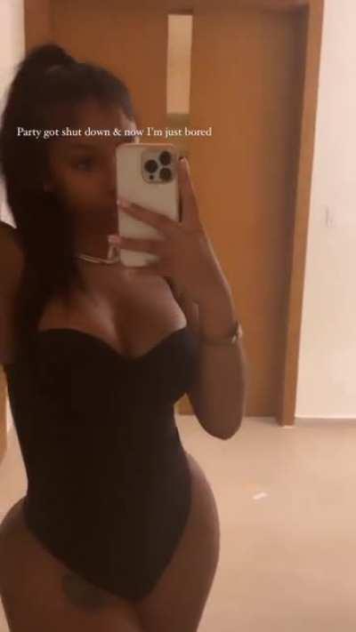 AmarieBurgos - Video #0371