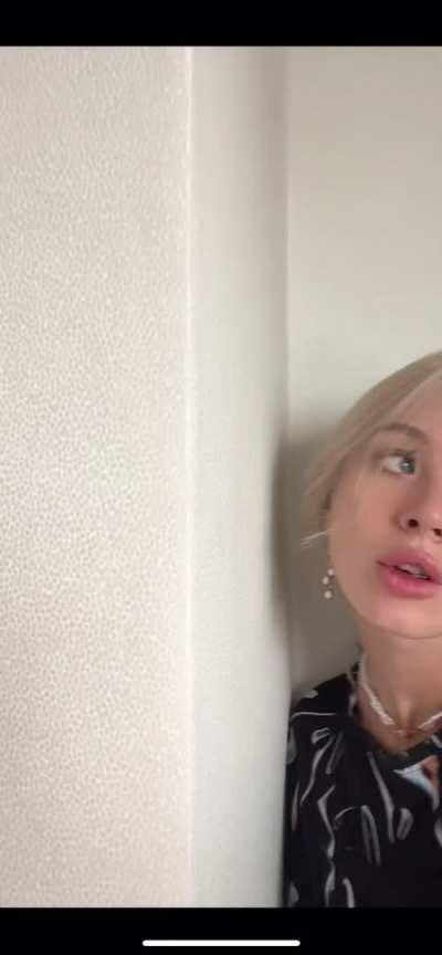 Two sides of me 😇😈 [F]