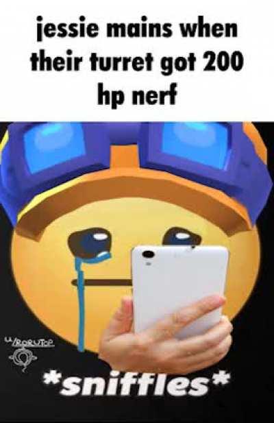 wahhh my favorite loli brawler got nerfed and she will be the worst brawler in the game!!😭😭😭😭