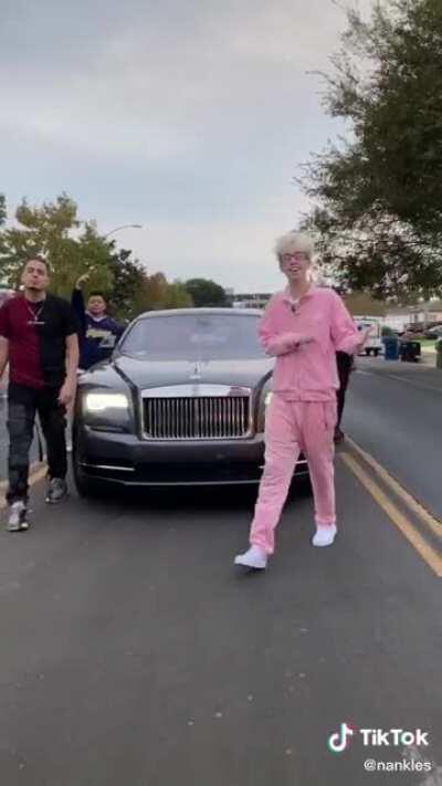 This crew pulls up on you, WYD?