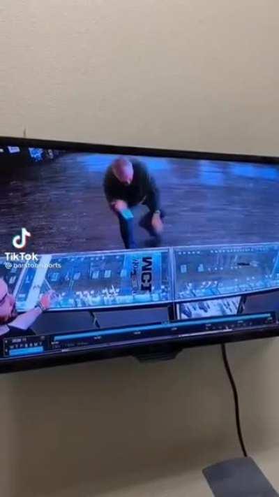 POV : Jason Bourne Comes To Your Shop To Purchase Knife