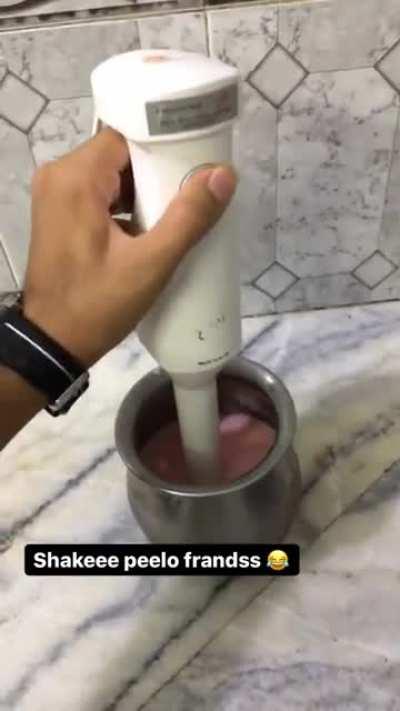 Strawberry milkshake pilo guyss