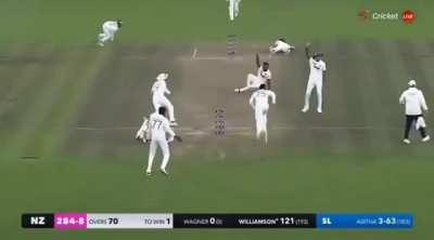 As an ICT fan I'm just finding happiness from this clip. Kane my love of life.