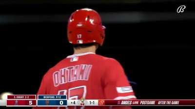 [Highlight] [Highlight] Shohei Ohtani gets walked again but he immediately steals the 2nd and 3rd. He has 19 stolen bases this season