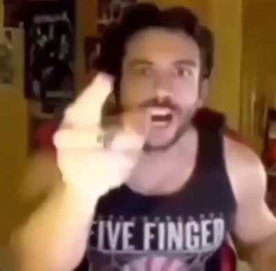 energía entrando en un colegio: