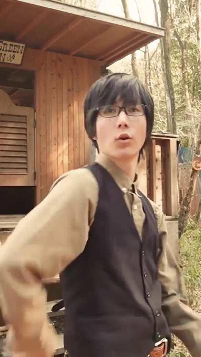 Guys what character is that im new to the game