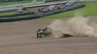 Today at the Mid-Ohio circuit, IndyCar driver Simon Pagenaud suffered a brake failure at 180mph which launched him off the gravel trap and made his car flip 7 times, landing into the tyre barrier. Pagenaud got away from the crash unharmed.