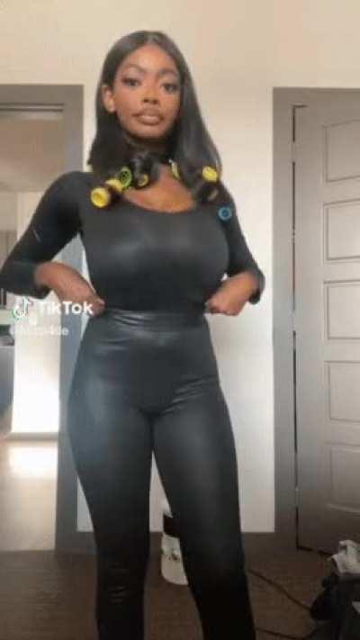 Petition for her to replace Zoe Kravitz as catwoman