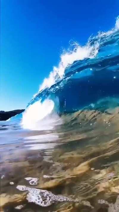Crystal clear wave
