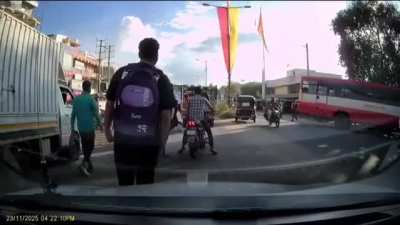 Who is at fault here !?