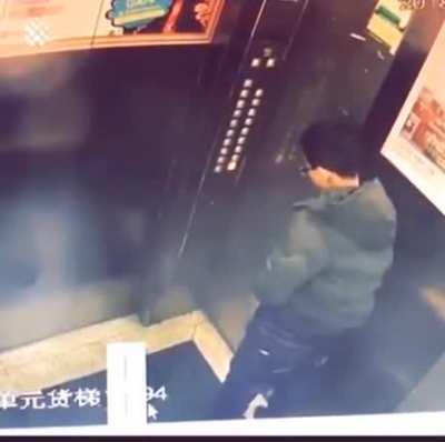 Chinese boy pees in elevator and gets what he deserves