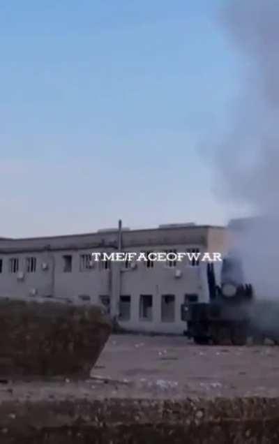 ru pov - Russian Pantsir malfunctions and shoots missile at camera man. Source states it's recent from the Ukrainian war, in DPR