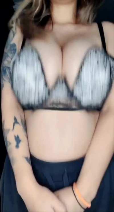 Multi stage reveal of all natural milkers 🥰