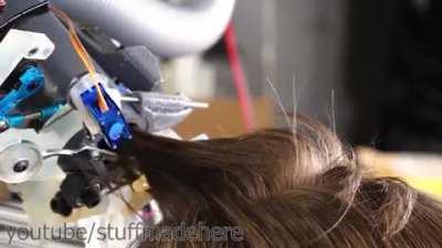 Engineer Builds Barber Robot That Gives Quarantine Haircuts