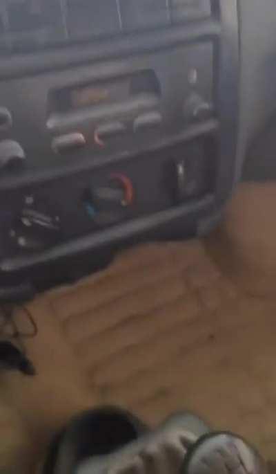 POV: Me starting up my heavily customized distro after a main-package update