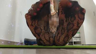 are you into feet in lace pantyhose?