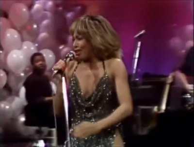 [1984] Tina Turner performing at the Steel Claw live show.