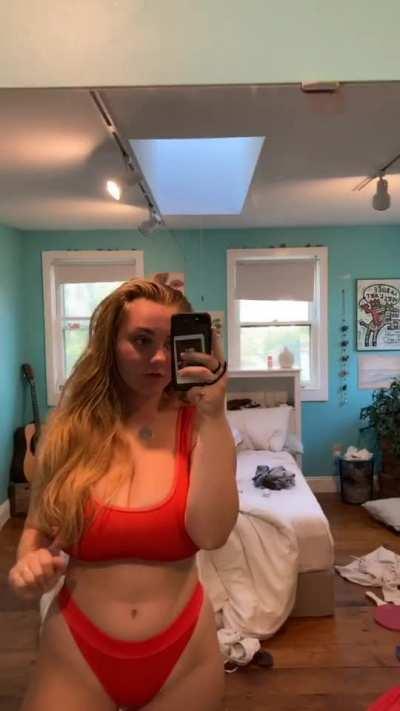 showing off her body