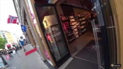 The Knut Show (better clips and less compression)