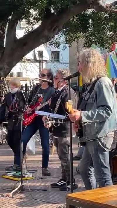 Pibe se separó de su papá: 