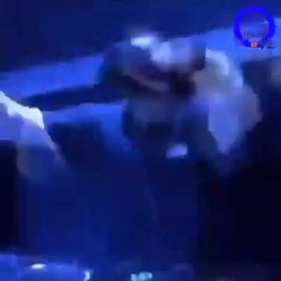 Super Idol goes HARD