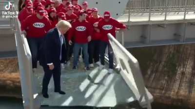 Perfectly sums up Trump and MAGA