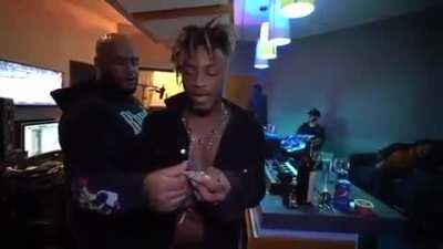 This is the best example of Juice's talent, the object freestyle is the best freestyle ever.