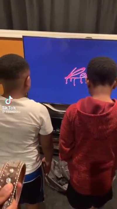 bro which one of yall this? ☠☠