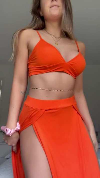 I love how my booty shakes